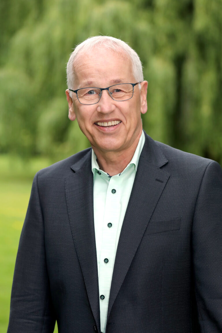 Klaus Groth