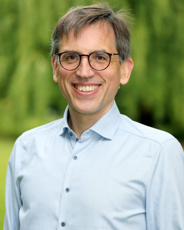 Dr. Henning Schnurbusch